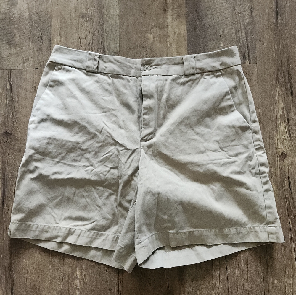 GAP Women's Beige Flat Front Shorts